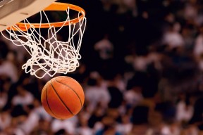 开云体育中国-独行侠终结凯尔特人连胜神话，德罗赞末节封神成关键先生