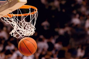 开云下载-绿茵场上的命运交响，乌克兰对阵塞内加尔，卢卡库的冠军级表现与超越胜负的启示