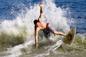 开云体育在线-季后赛抢七之夜，英格拉姆用实力证明自己